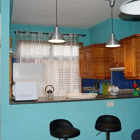 2 Bedrooms With Wifi At Arona Apartman *